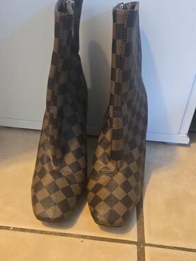 Women's Brown Check Stretch Ankle Boots